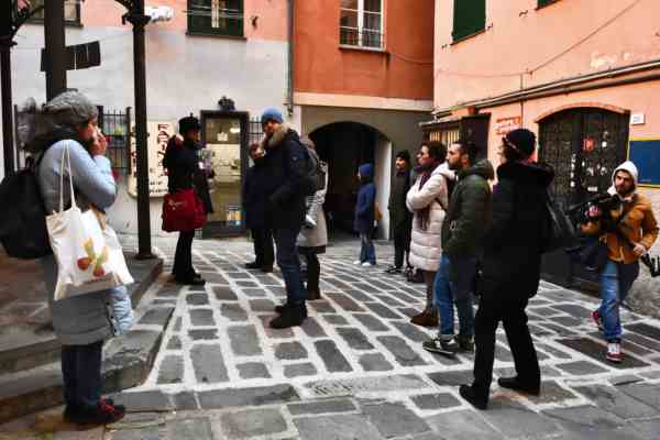 Lingua madre, passeggiata interculturale migrantour con degustazione